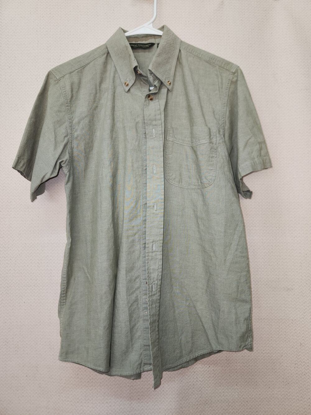 Great Northwest Clothing Company Green Cotton Button Down Shirt